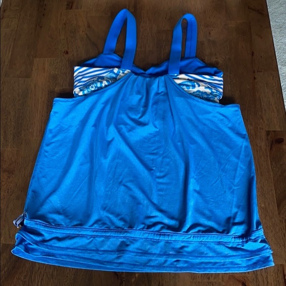 Lululemon Tank - Picture 2 of 3